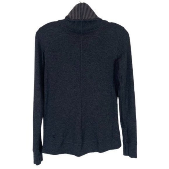 Lululemon In A Cinch Long Sleeve Tee pullover Heathered black & grey striped 4 - Picture 6 of 11